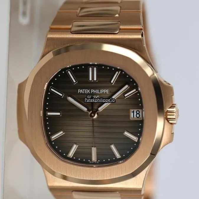 Patek Philippe Nautilus 5711/1r-001 40MM Rose Gold Case Automatic