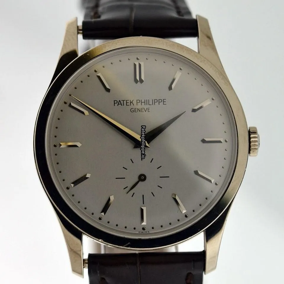 Patek Philippe Calatrava 5196g 37MM White Gold Case Manual Winding