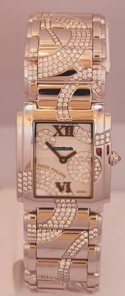 Alternative view of Patek Philippe Twenty-4 4910/49g 25x30MM White Gold Case Quartz