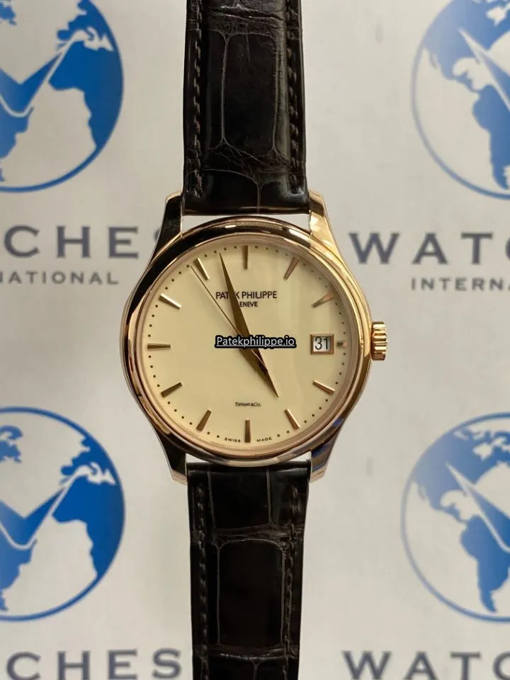 Alternative view of Patek Philippe Calatrava 5227r-001 39MM Rose Gold Case Automatic