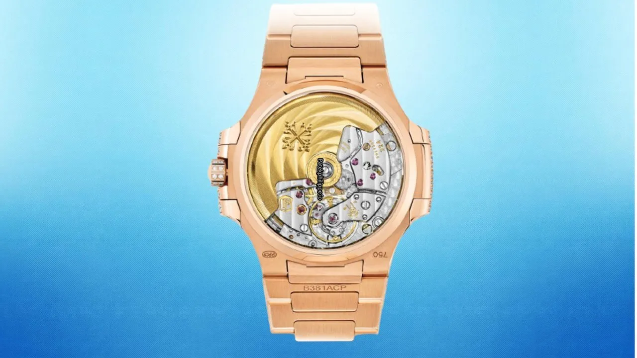 Alternative view of Patek Philippe Nautilus 7021/1r-001 33.6MM Rose Gold Case
