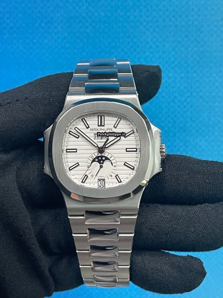 Alternative view of Patek Philippe Nautilus 5726/1a-010 40.5MM Steel Case Automatic