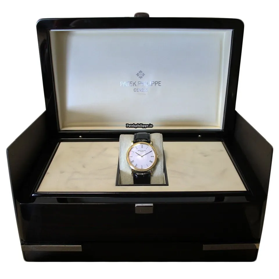 Alternative view of Patek Philippe Calatrava 32MM Yellow Gold Case Manual Winding