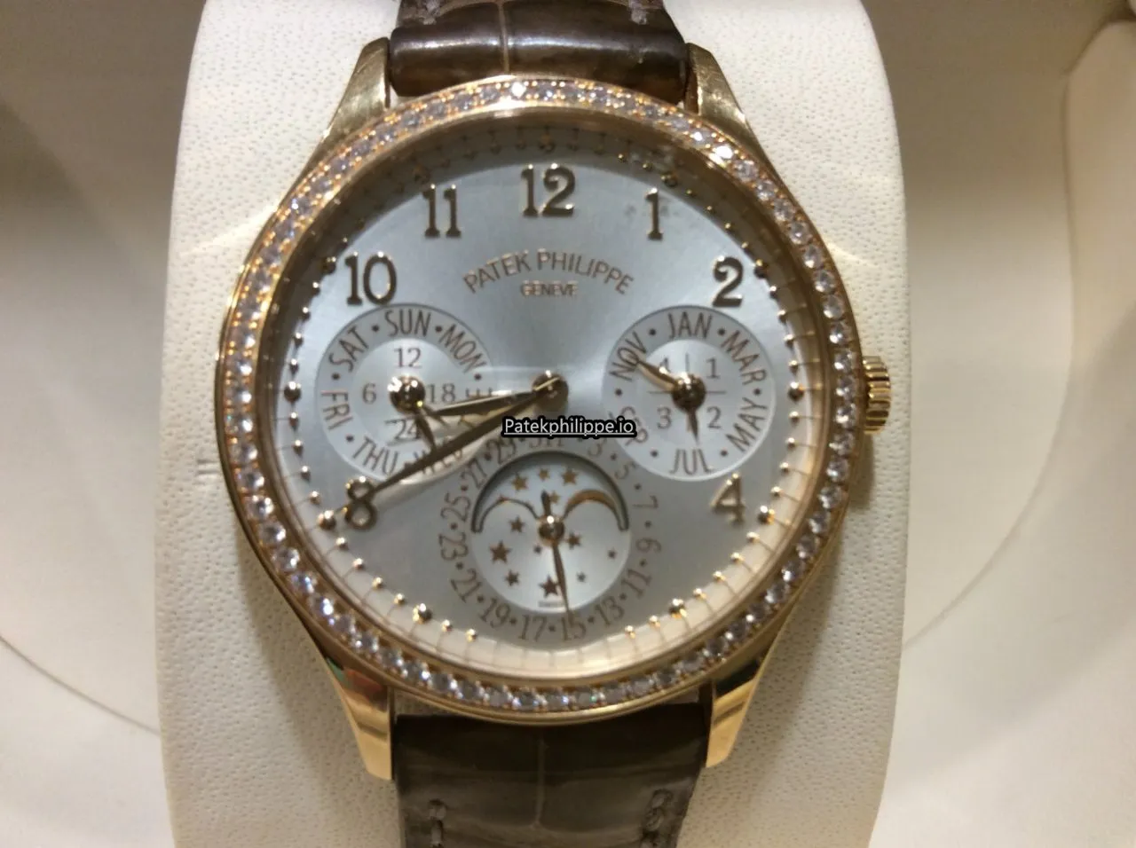 Patek Philippe Perpetual Calendar 7140r-001 35.1MM Rose Gold Case Automatic