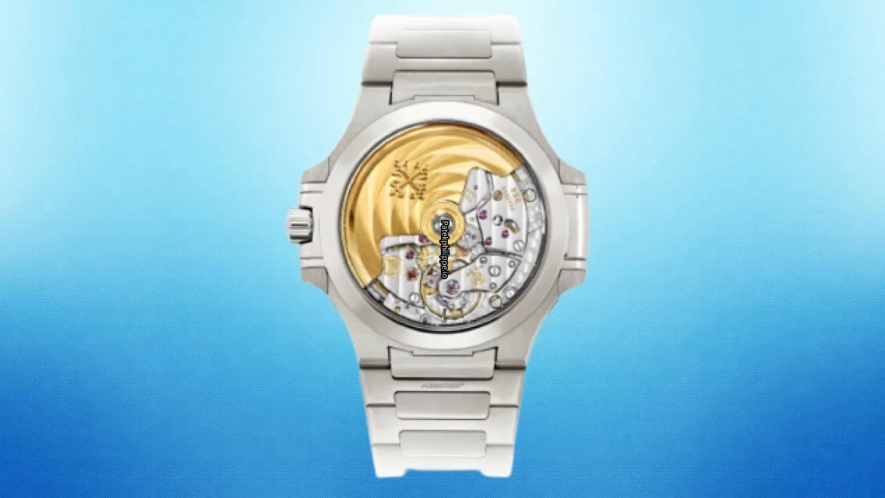 Alternative view of Patek Philippe Nautilus 7118/1a-001 35.2x8.62MM Steel Case Automatic