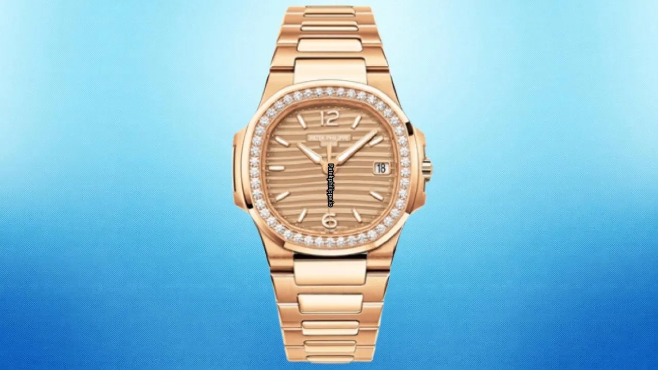 Patek Philippe Nautilus 7010/1r-012 32MM Rose Gold Case Quartz