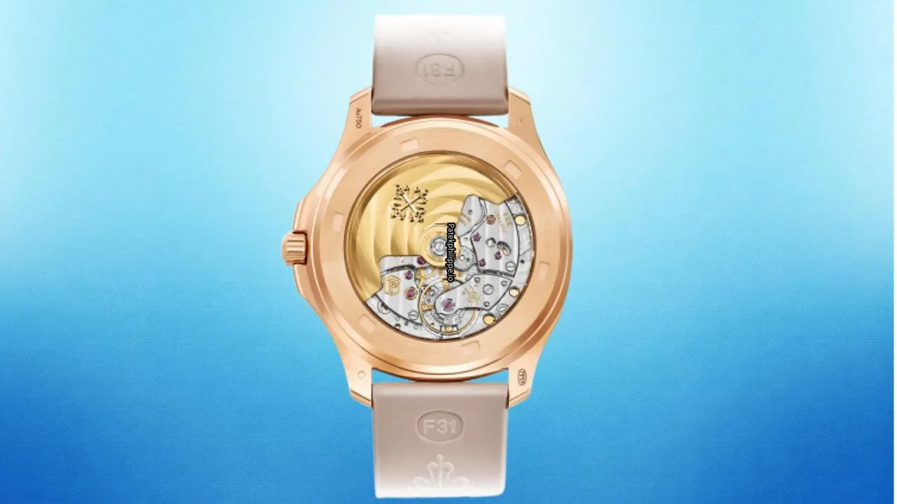 Alternative view of Patek Philippe Aquanaut 5062/450r-001 38.8MM Rose Gold Case Automatic