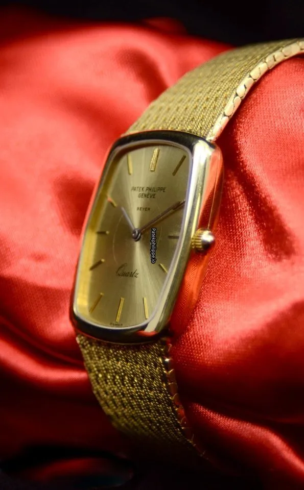Alternative view of Patek Philippe Vintage Yellow Gold Case