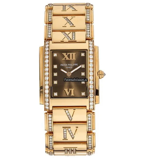 Patek Philippe Twenty-4 4910/40r 26MM Rose Gold Case Quartz