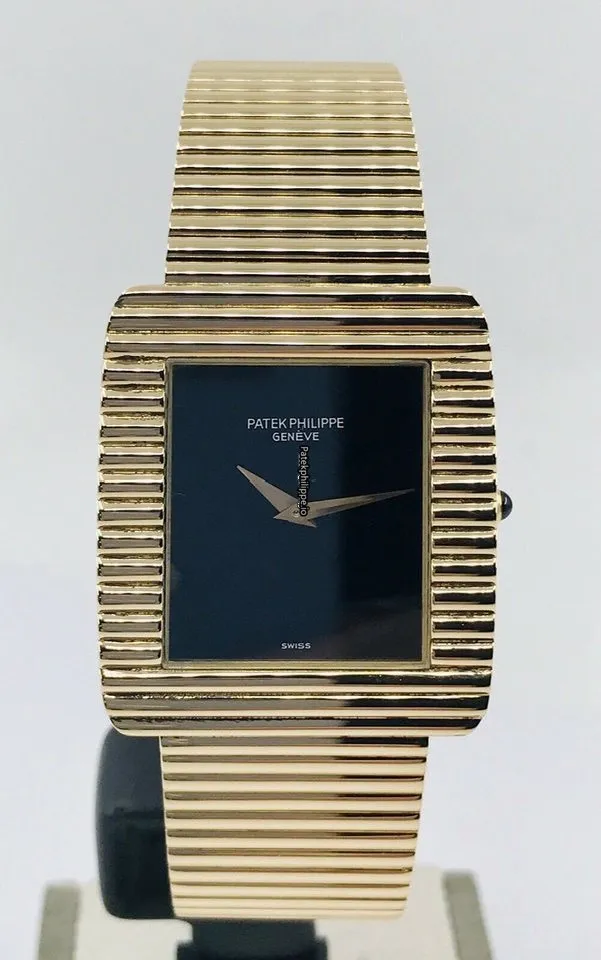 Patek Philippe Gondolo Jan-33 29x33MM Yellow Gold Case Manual Winding