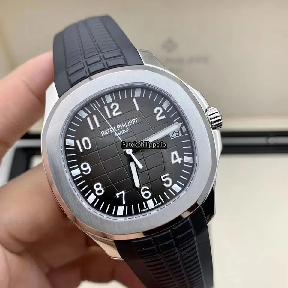 Patek Philippe Aquanaut 5167a-001 40MM Steel Case Automatic