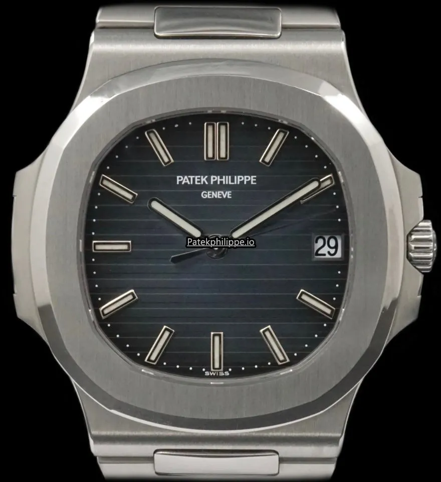 Patek Philippe Nautilus 5711/1a-010 40MM Steel Case Automatic