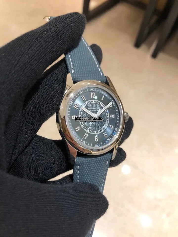 Alternative view of Patek Philippe Calatrava 6007a-001 40MM Steel Case Automatic