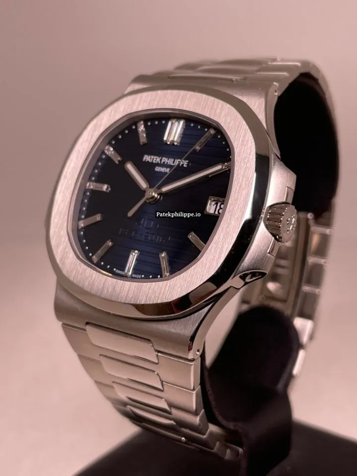 Alternative view of Patek Philippe Nautilus 5711/1p-001 40MM Platinum Case Automatic