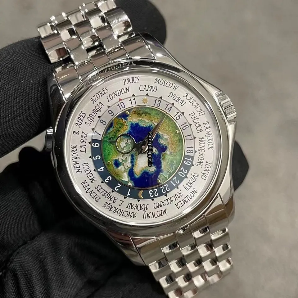 Alternative view of Patek Philippe Complications 5131/1p-001 39.5MM Platinum Case Automatic Movement