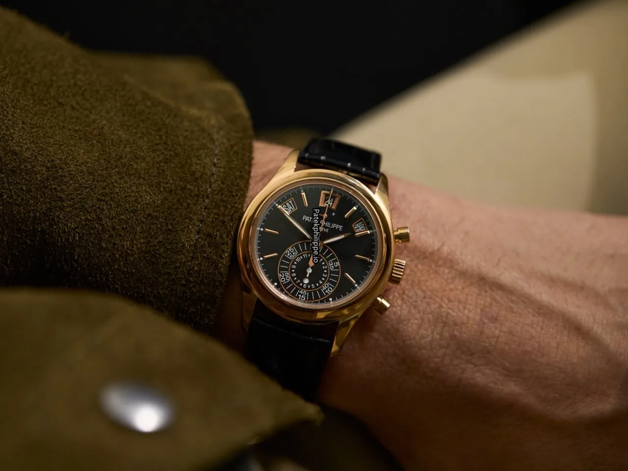 Alternative view of Patek Philippe Annual Calendar 5960r-012 Rose Gold Case Automatic