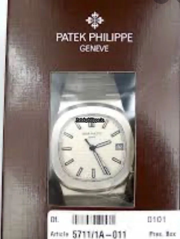 Patek Philippe Nautilus 5711/1a-011 40x38MM Steel Case Automatic