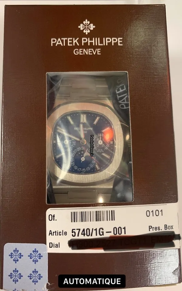 Patek Philippe Nautilus 5740/1g-001 40MM White Gold Case Automatic