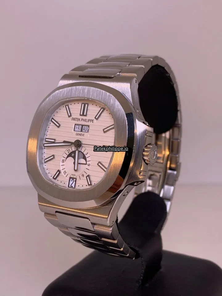 Alternative view of Patek Philippe Nautilus 5726/1a-010 40.5MM Steel Case Automatic