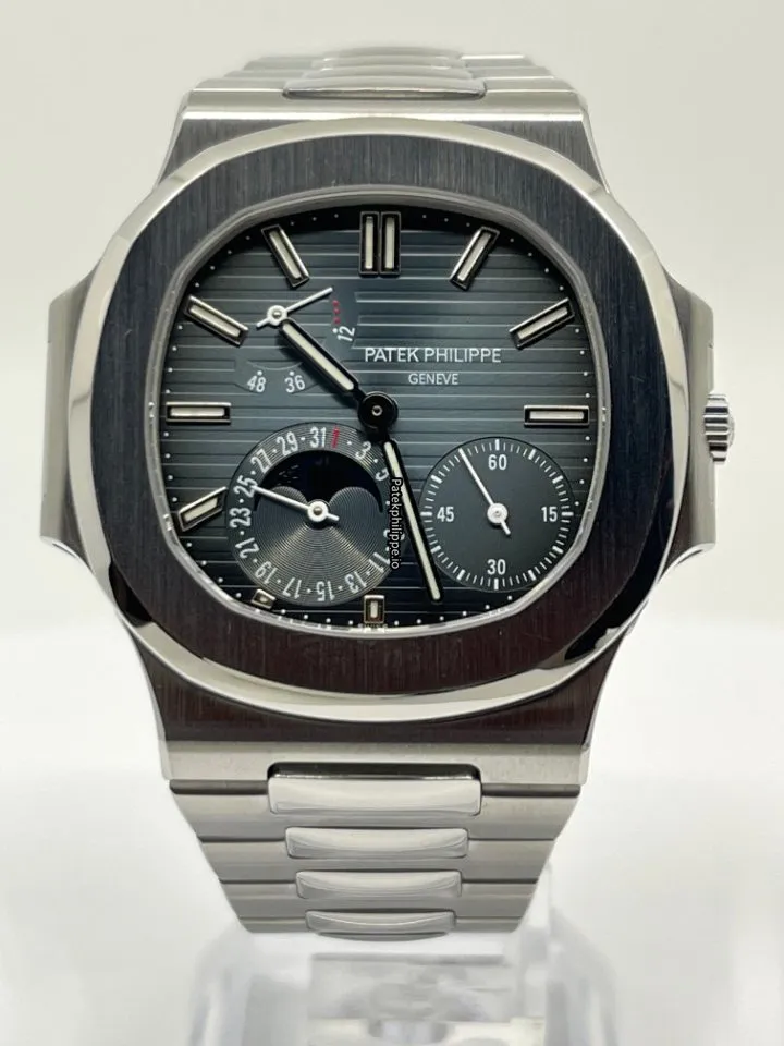Alternative view of Patek Philippe Nautilus 3712 Steel Case