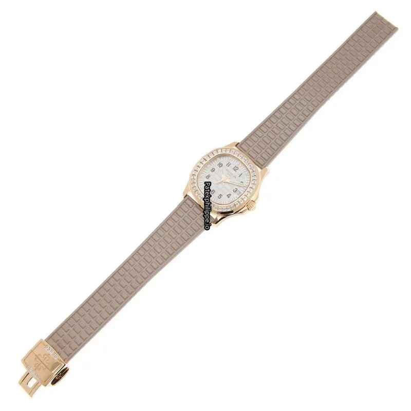 Alternative view of Patek Philippe Aquanaut 5072r-001 35.6MM Rose Gold Case Automatic