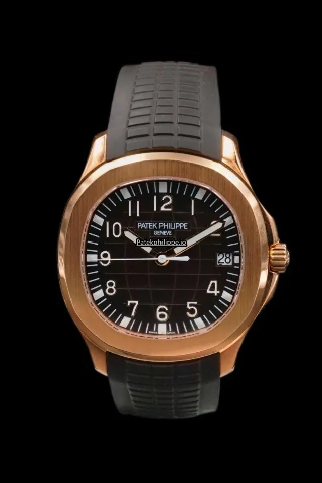 Alternative view of Patek Philippe Aquanaut 5167r-001 40MM Rose Gold Case Automatic