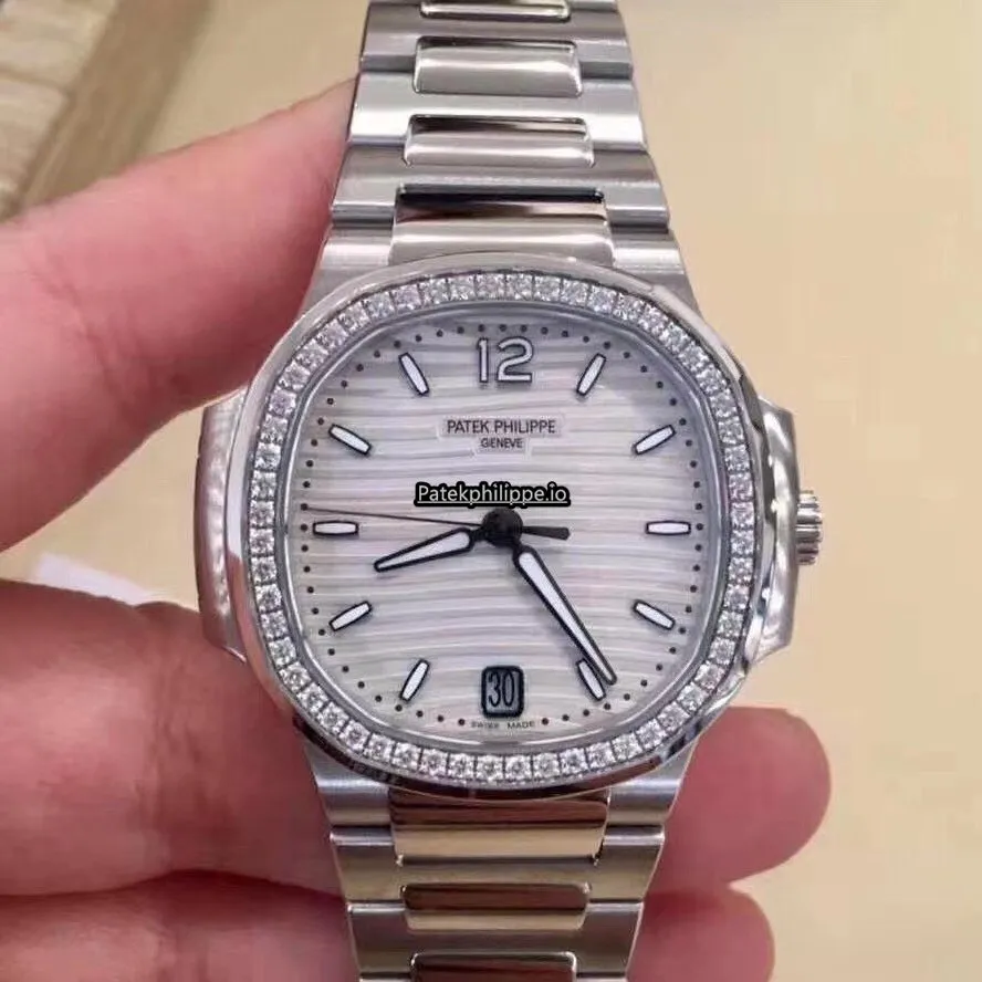 Patek Philippe Nautilus 7118/1200a-010 35.2MM Steel Case Automatic