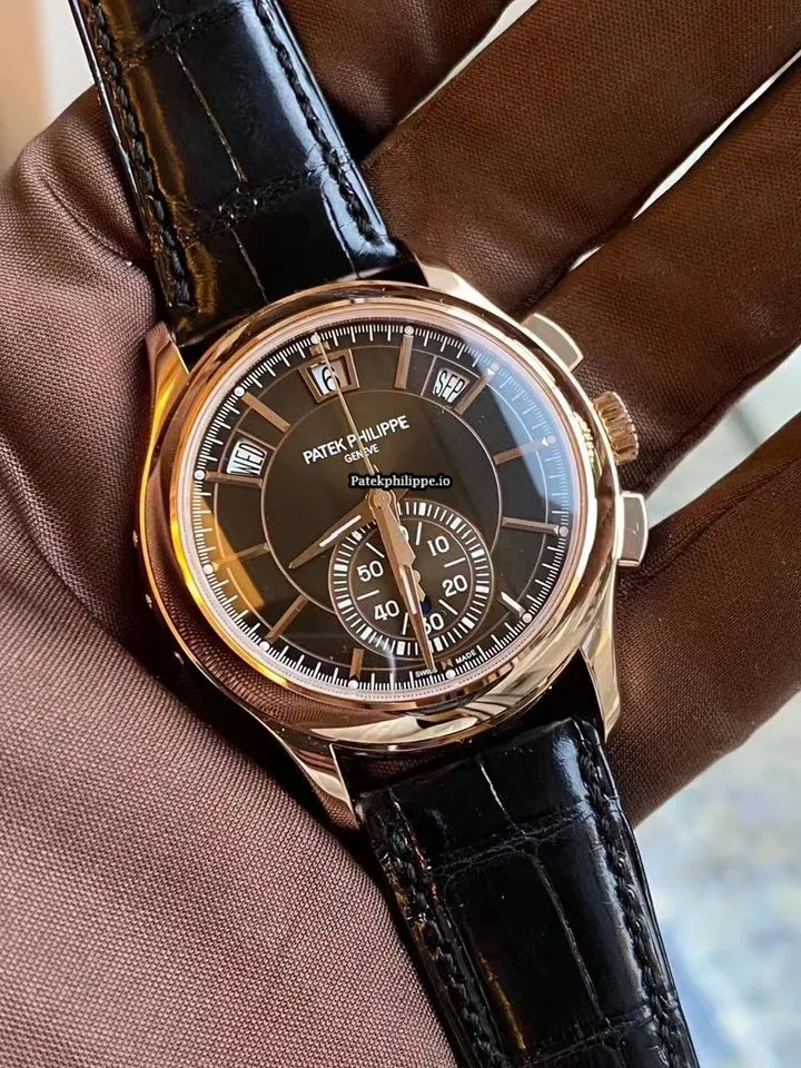 Alternative view of Patek Philippe Annual Calendar 5905r-001 42MM Rose Gold Case Automatic