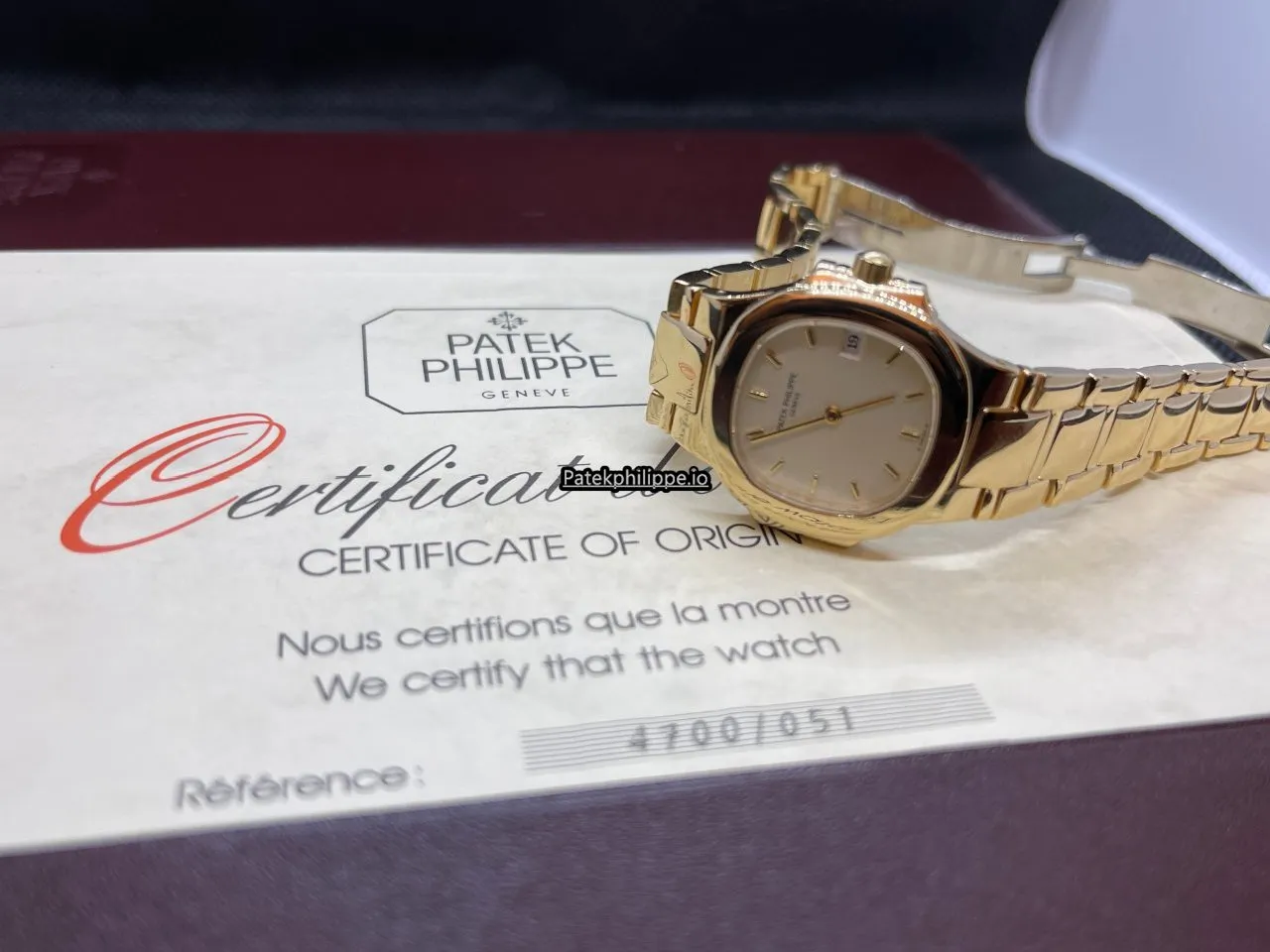 Alternative view of Patek Philippe Nautilus 4700 27x29MM Yellow Gold Case Quartz