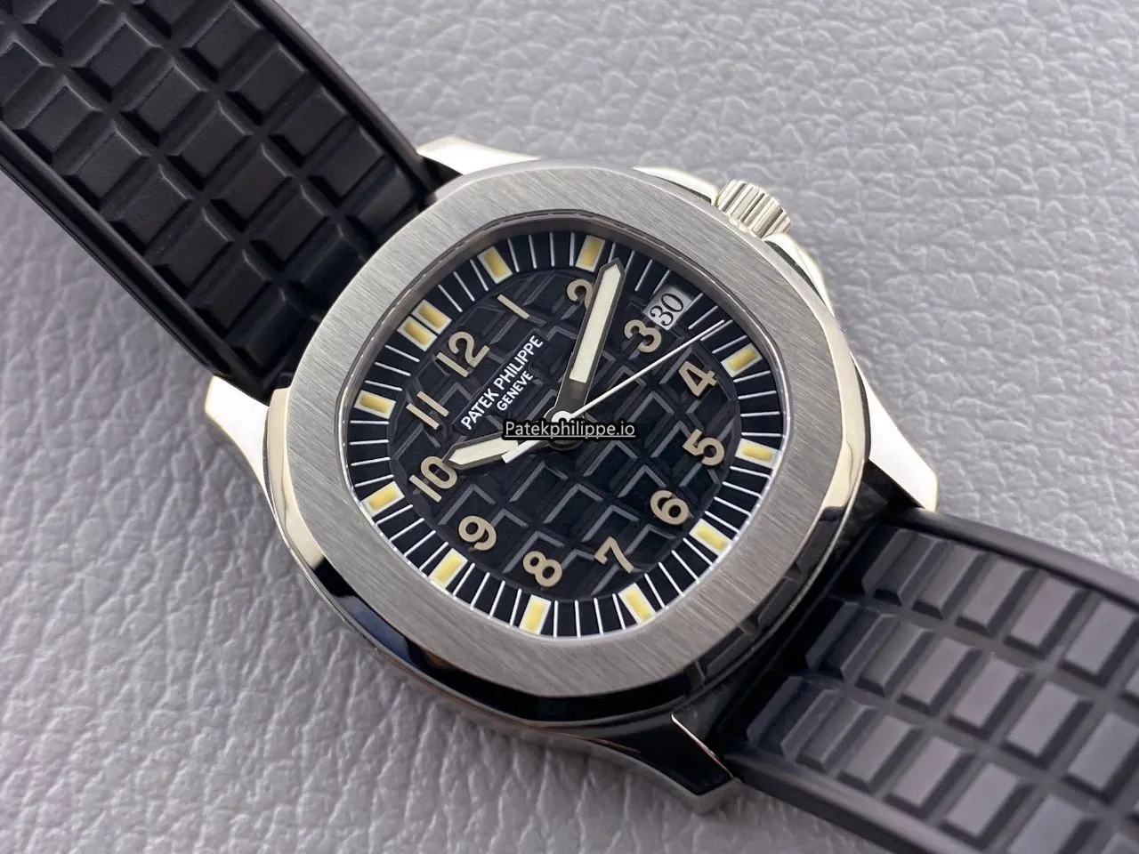 Alternative view of Patek Philippe 5060 35MM Steel Case Automatic
