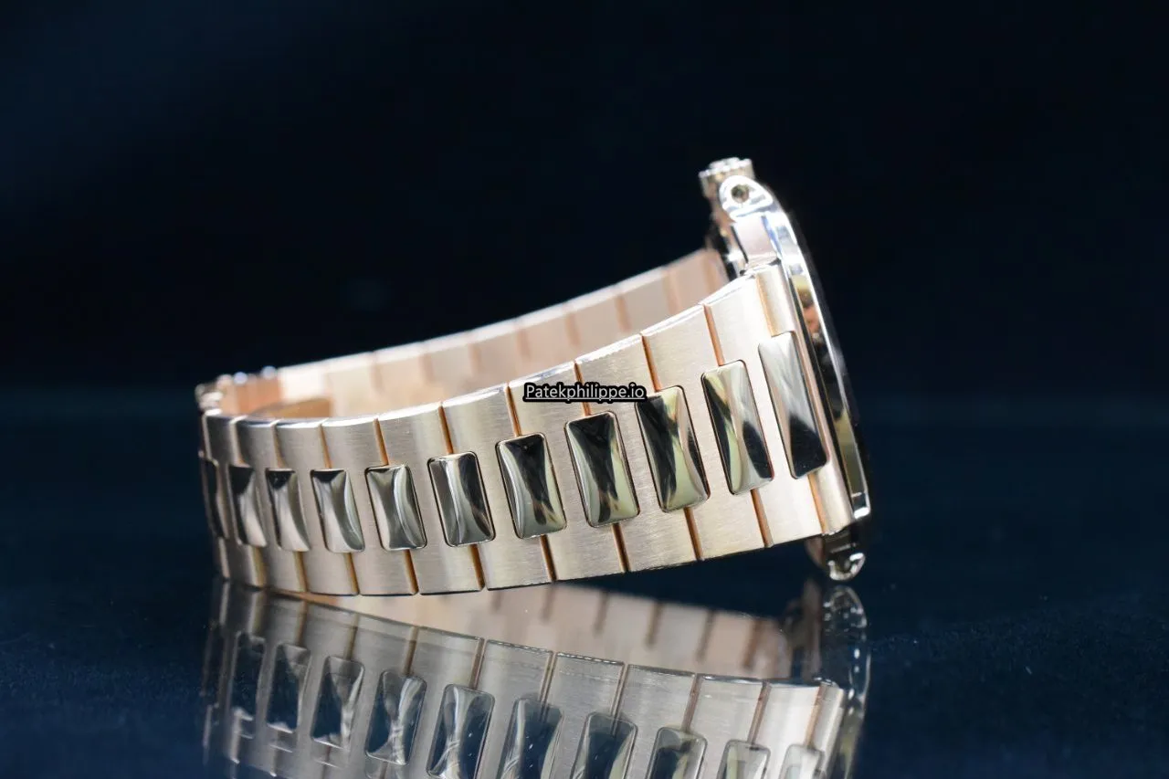 Alternative view of Patek Philippe Nautilus 5711/1r-001 40MM Rose Gold Case Automatic