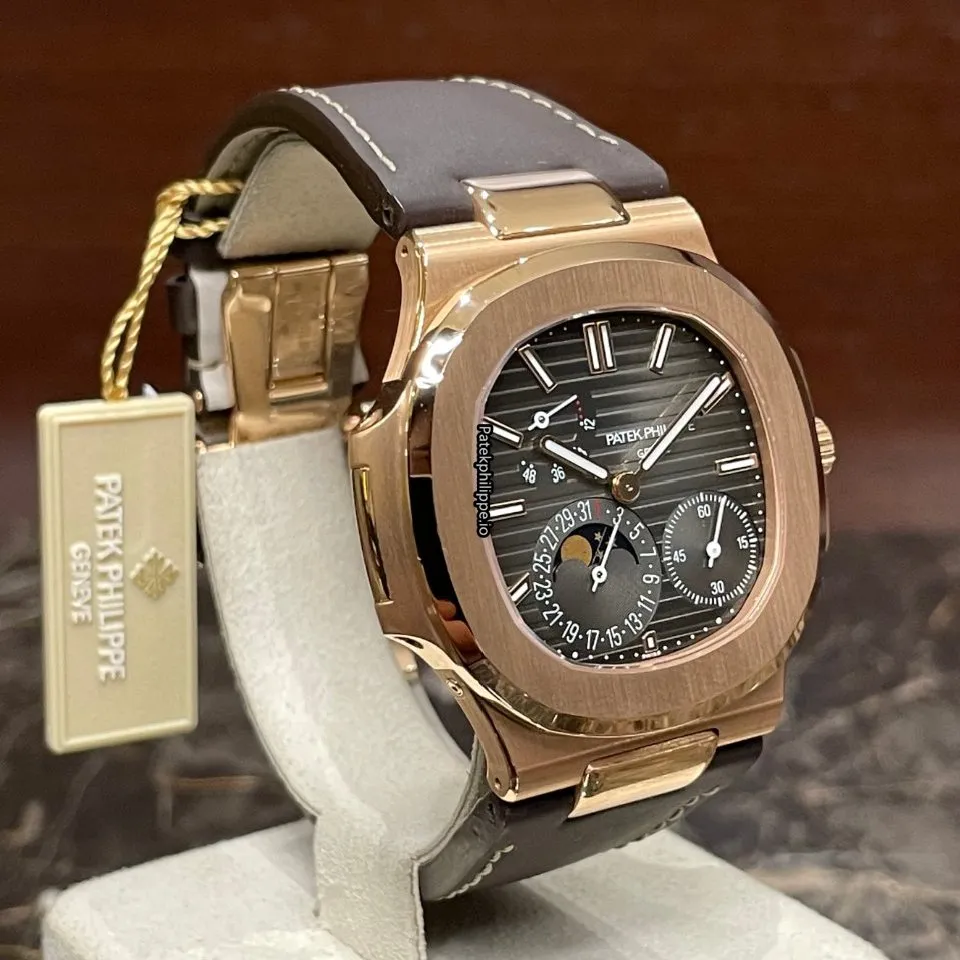 Alternative view of Patek Philippe Nautilus 5712r-001 40x38MM Rose Gold Case Automatic