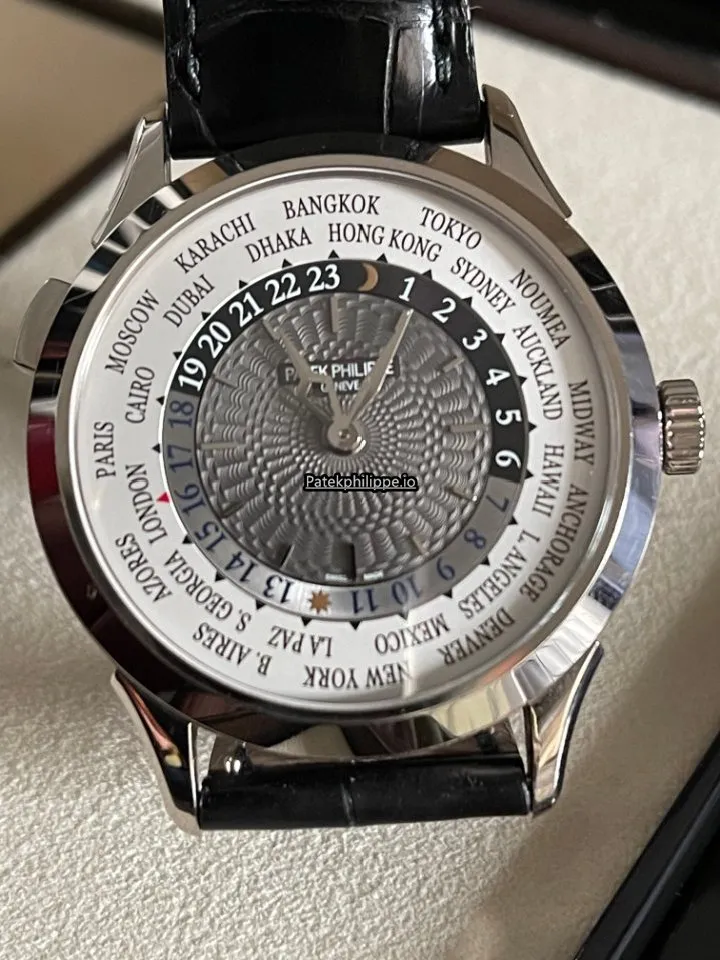 Patek Philippe Complications 5230g-001 38,5MM White Gold Case Automatic Movement