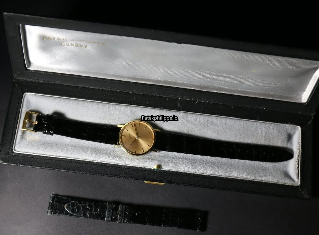 Patek Philippe Calatrava 3512 31x5MM Yellow Gold Case Manual Winding