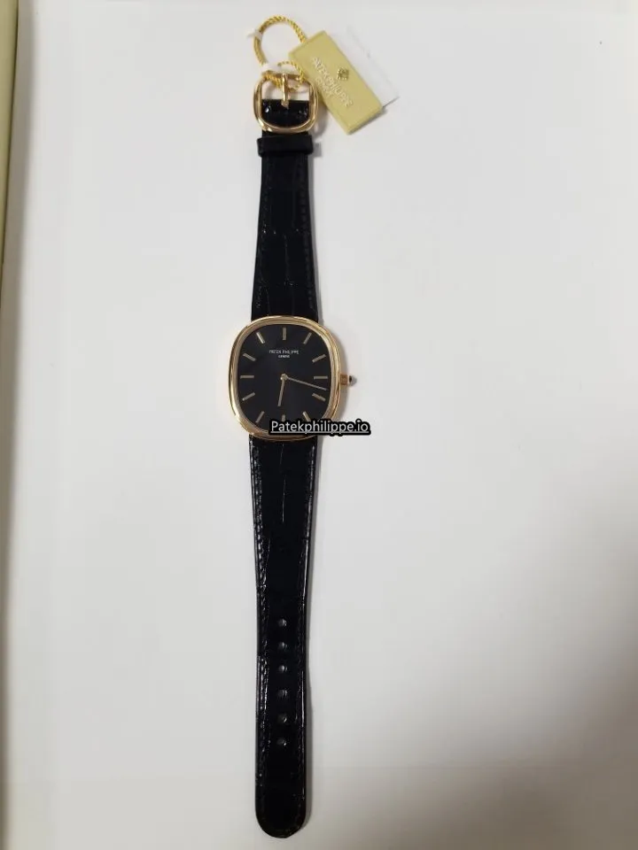 Alternative view of Patek Philippe Golden Ellipse 5738r-001 34.5x39.5MM Rose Gold Case Automatic