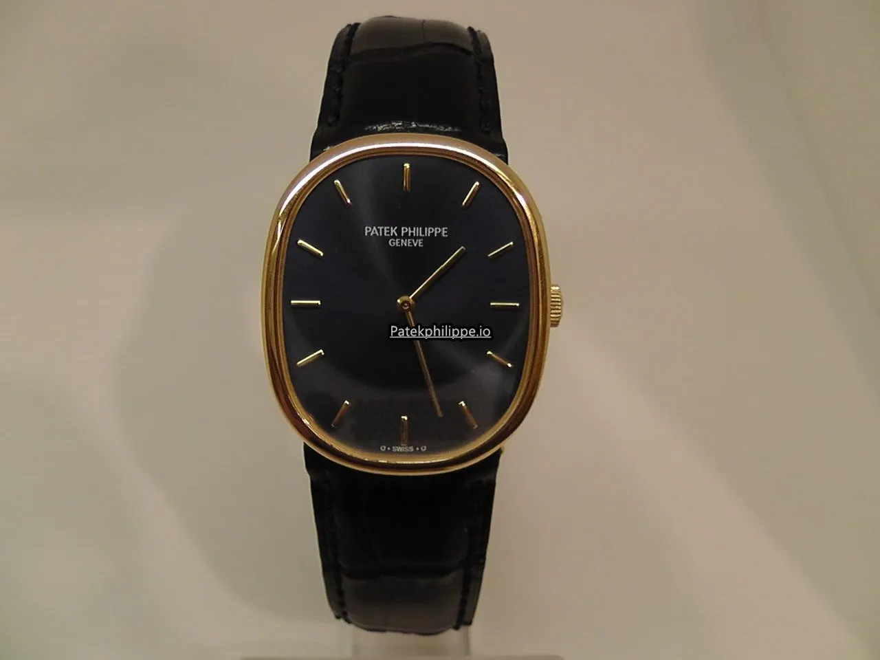 Patek Philippe Golden Ellipse 3848 27x32MM Yellow Gold Case Manual Winding