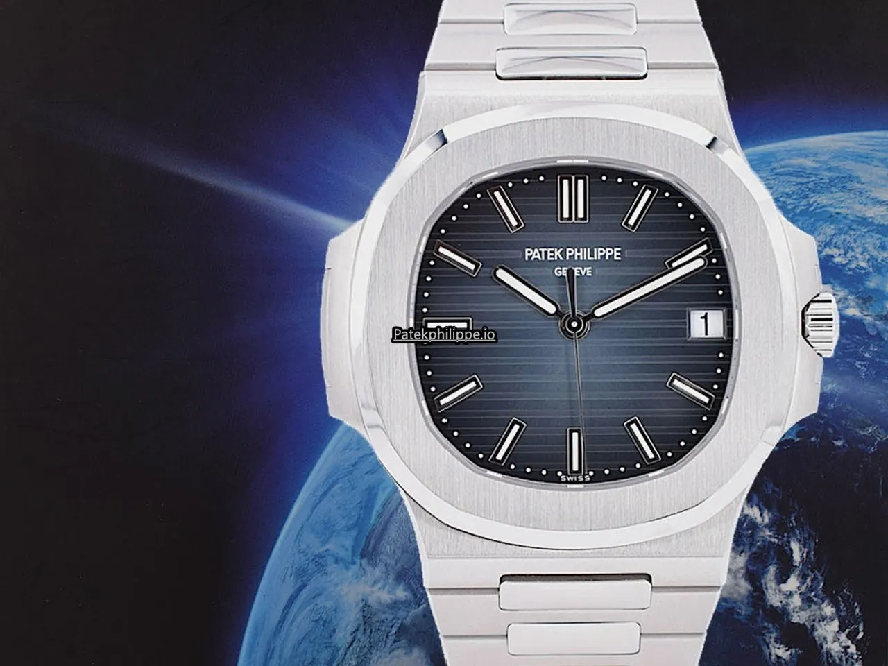 Patek Philippe Nautilus 5711/1a-010 40x38MM Steel Case Automatic