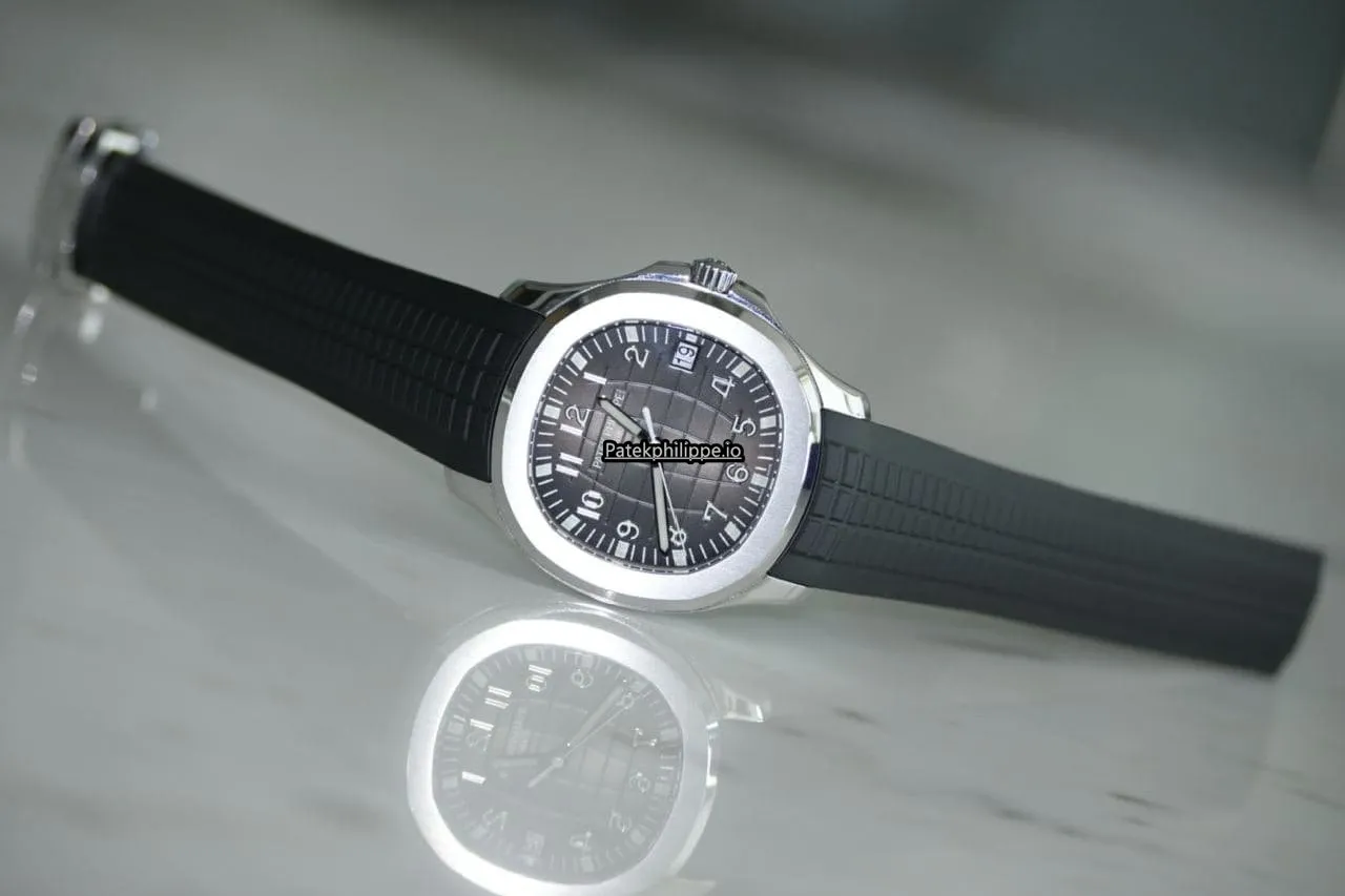 Patek Philippe Aquanaut 5167a-001 40MM Steel Case Automatic