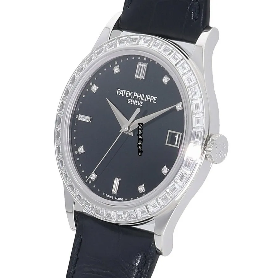 Alternative view of Patek Philippe Calatrava 5298p-012 Automatic