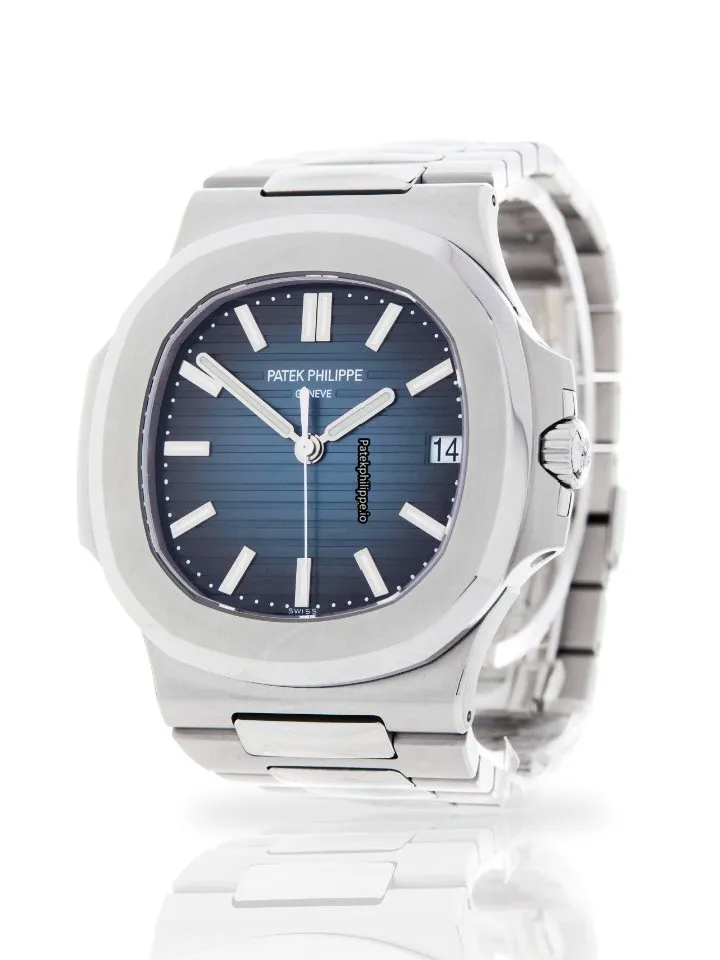 Patek Philippe Nautilus 5711/1a-010 40x38MM Steel Case Automatic