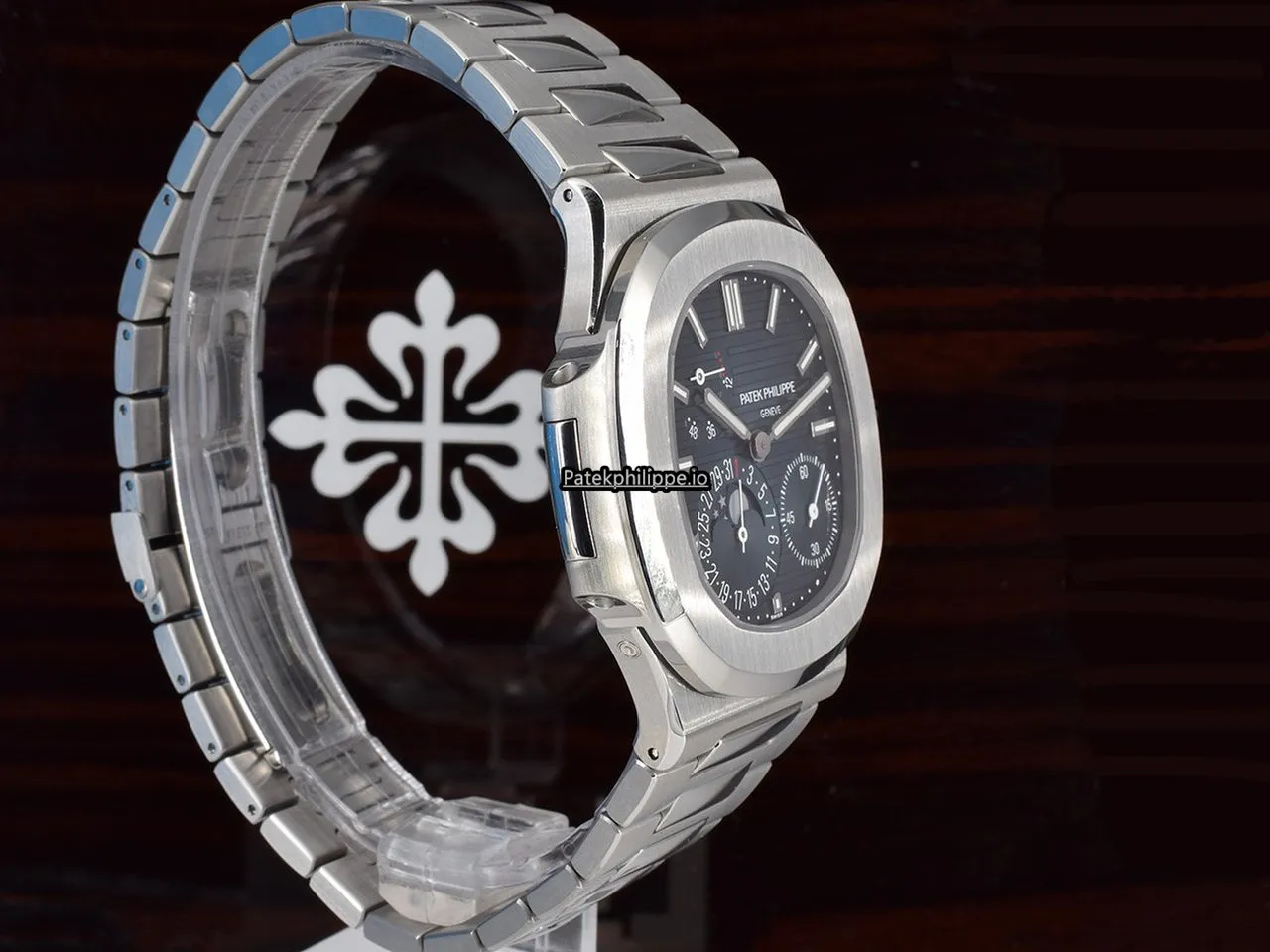 Alternative view of Patek Philippe Nautilus 5712/1a-001 40x38MM Steel Case Automatic