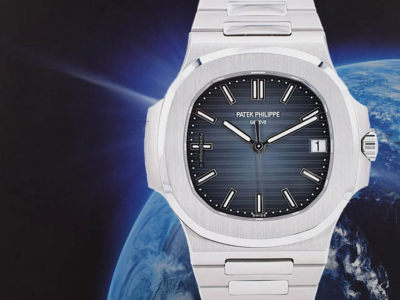 Patek Philippe Nautilus 5711/1a-010 40x38MM Steel Case Automatic