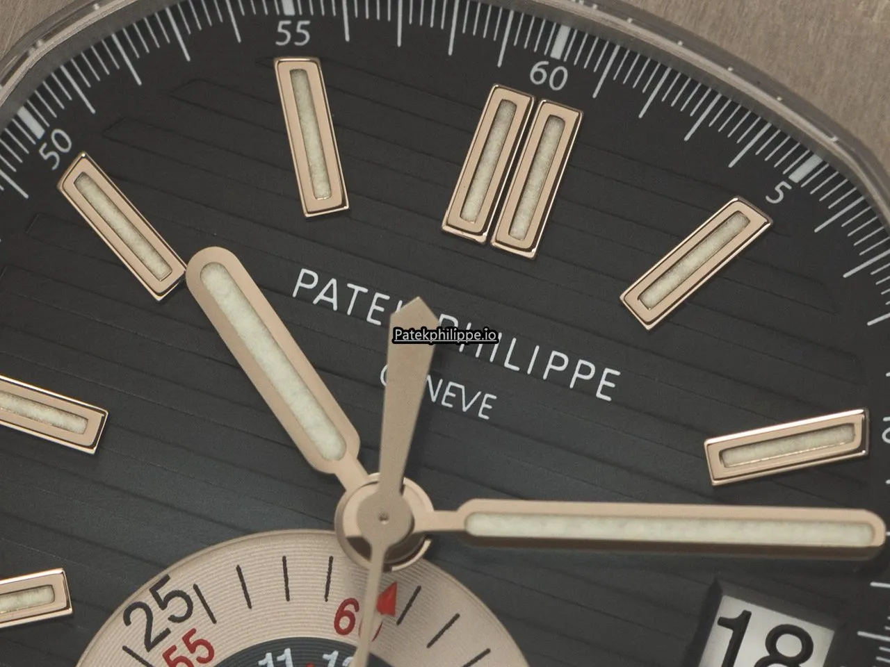Patek Philippe Nautilus 5980/1a-001 40MM Steel Case Automatic