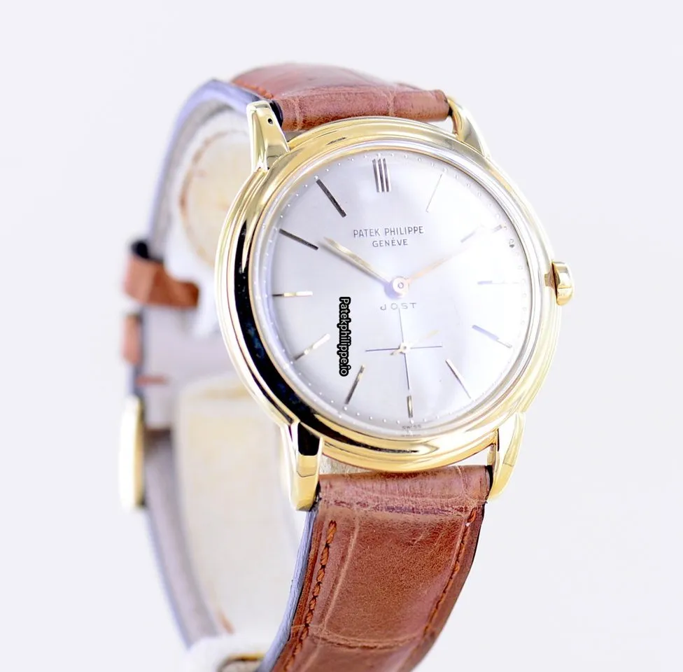 Alternative view of Patek Philippe Calatrava 3433 35MM Yellow Gold Case Automatic