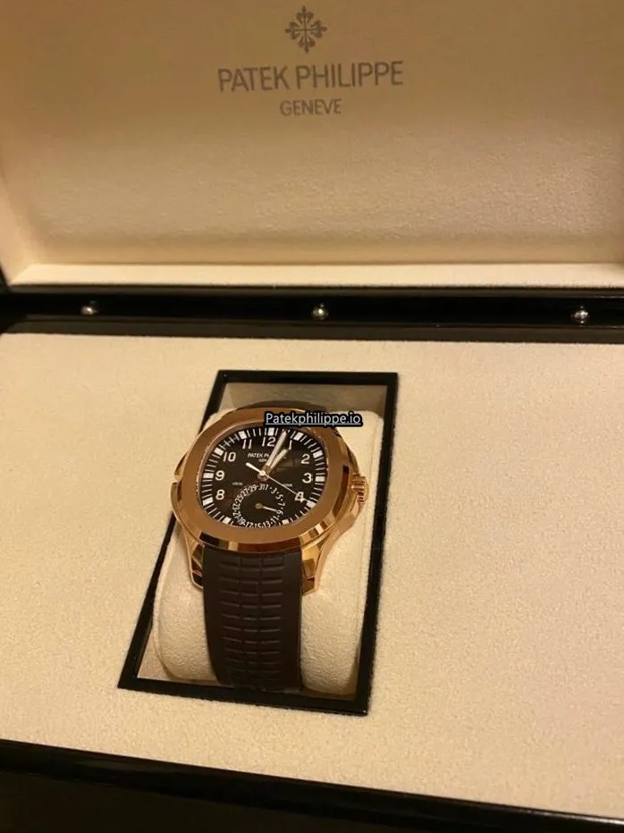 Alternative view of Patek Philippe Aquanaut 5164r-001 40.8MM Rose Gold Case Automatic