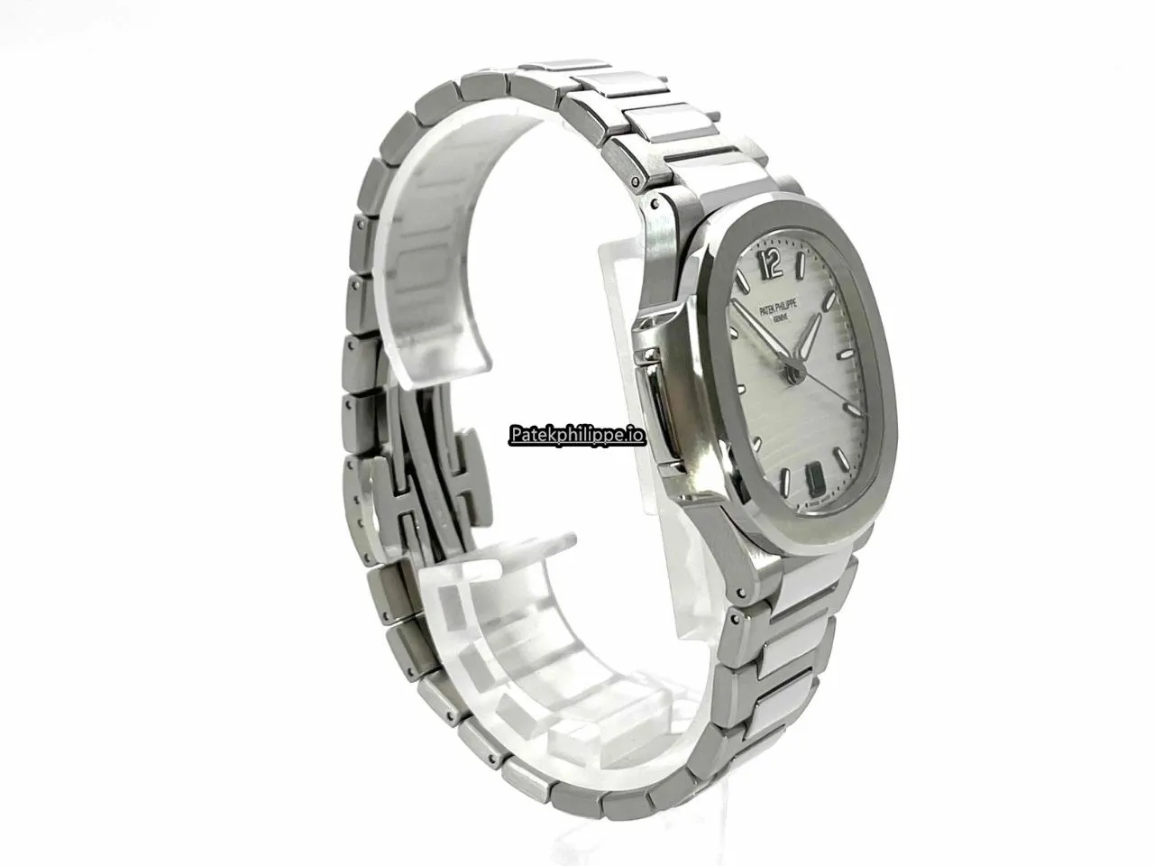 Alternative view of Patek Philippe Nautilus 7118/1a-010 35.2MM Steel Case Automatic