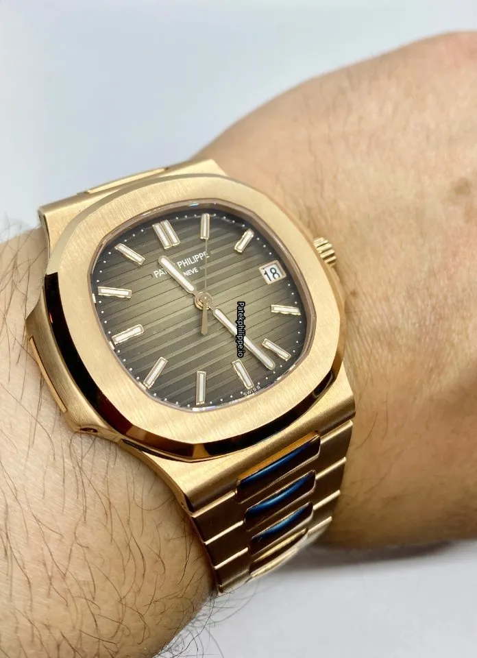 Patek Philippe Nautilus 5711/1r-001 40MM Rose Gold Case Automatic