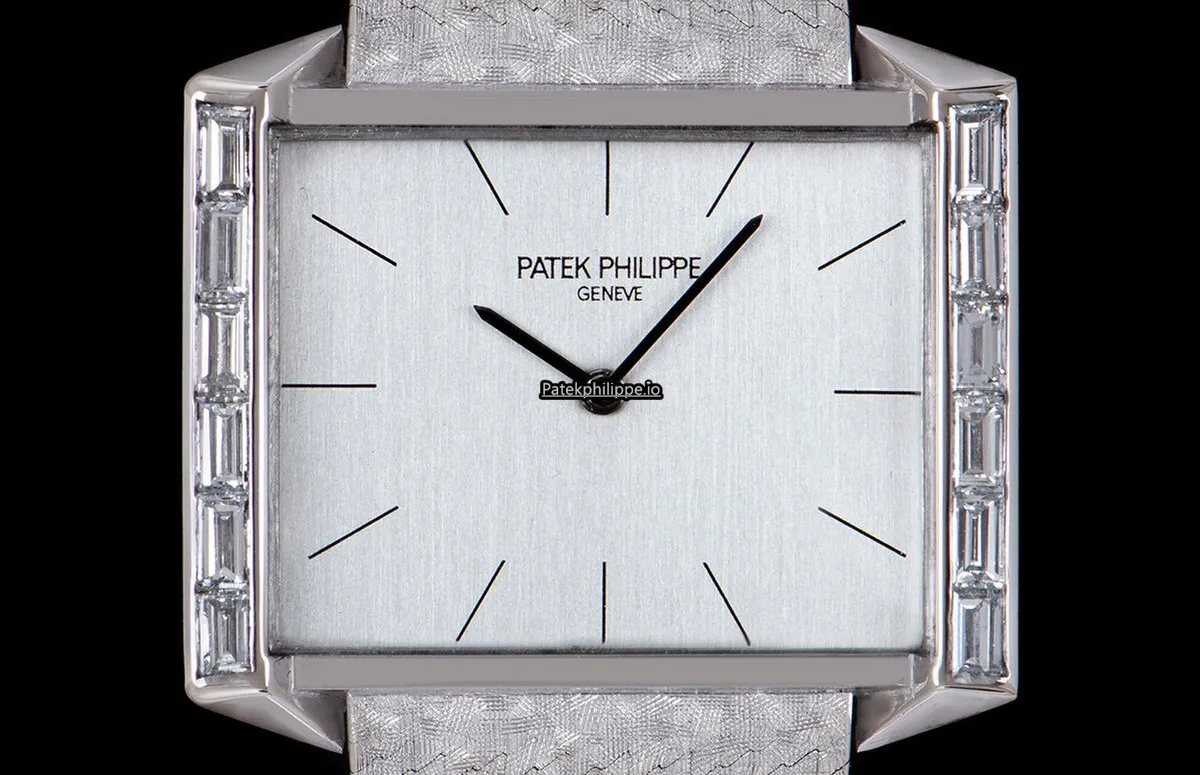 Patek Philippe Vintage Feb-21 29.5MM White Gold Case Manual Winding