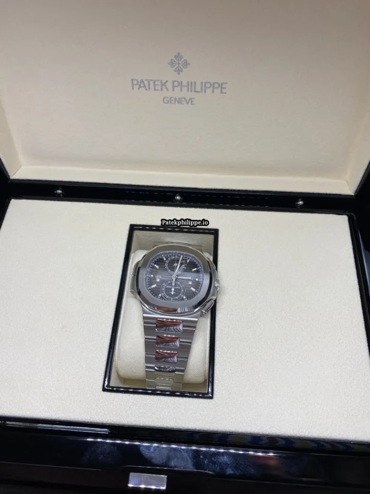 Alternative view of Patek Philippe Nautilus 5990/1a-001 40.5MM Steel Case Automatic