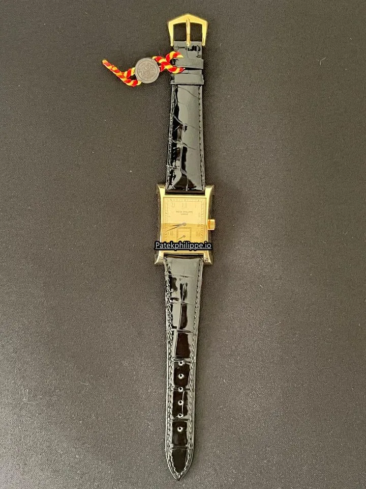 Patek Philippe Pagoda 5500j Yellow Gold Case Manual Winding